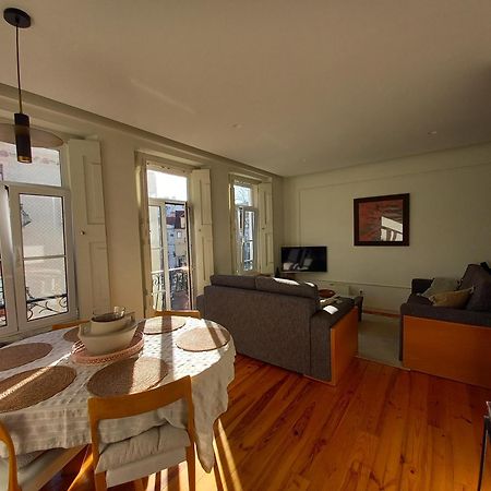 Charme Et Confort Au Coeur De Graca Lisbon Bilik gambar