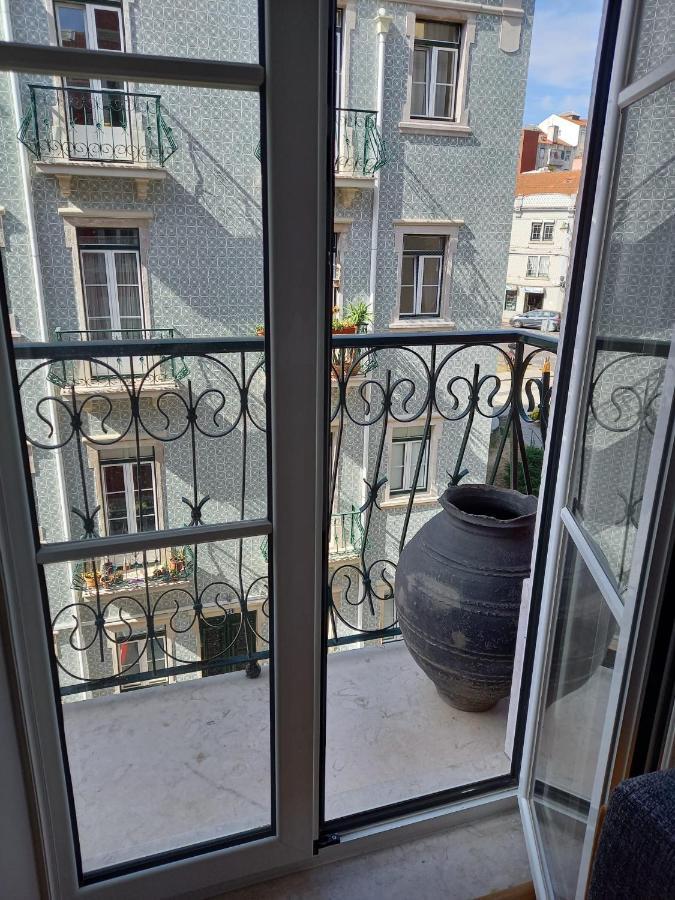 Charme Et Confort Au Coeur De Graca Lisbon Luaran gambar