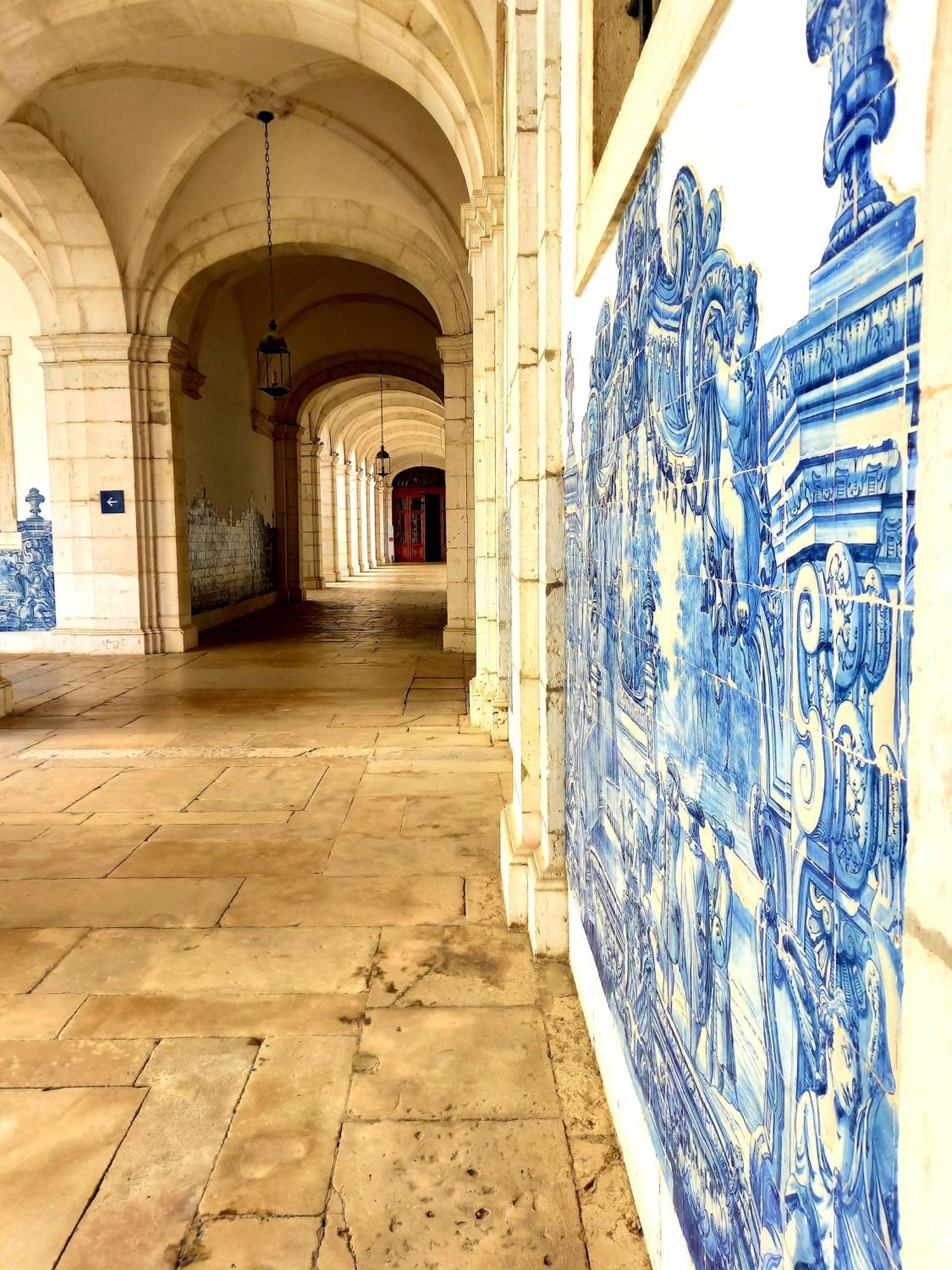 Charme Et Confort Au Coeur De Graca Lisbon Luaran gambar